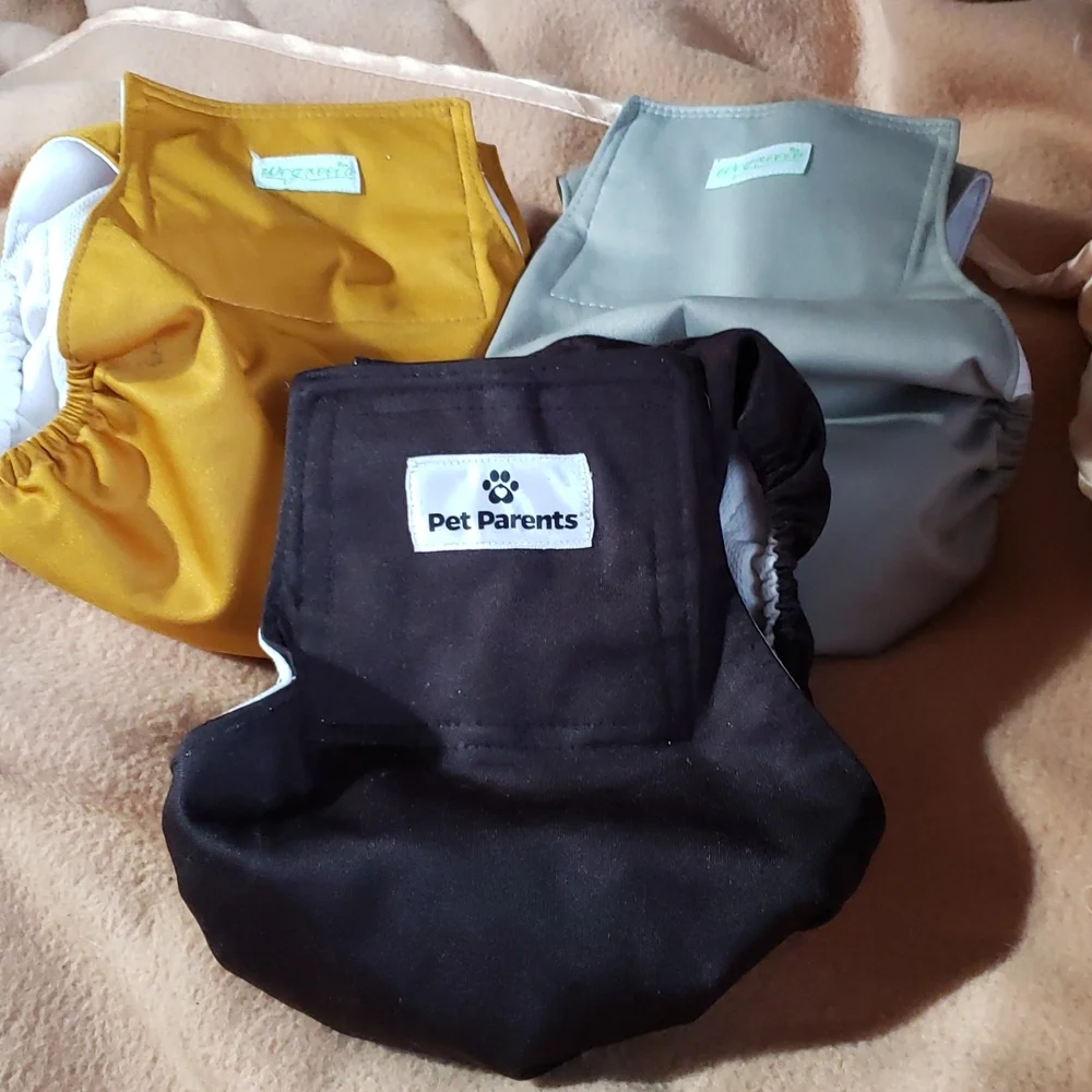 ( 4 diapers total) Incontinence Diapers for Dogs